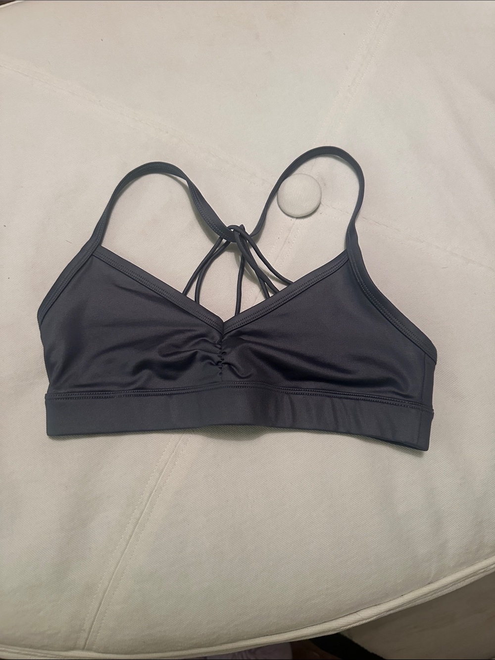 ALO Yoga Strappy V-Neck Sports Bralette - Black